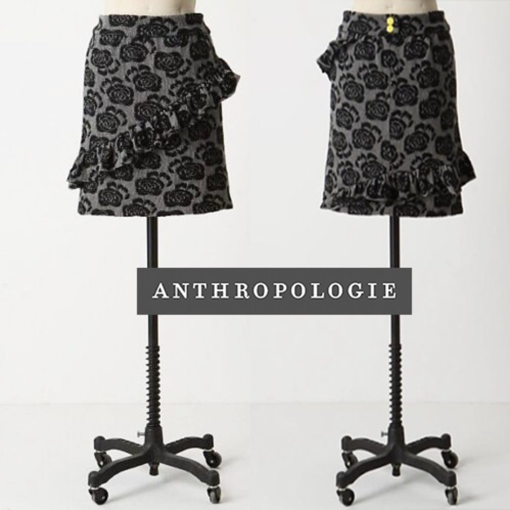 CHARLIE & ROBIN Roses Solo Stroll Ruffle Skirt XS - Picture 2 of 5